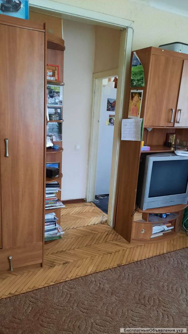 Шевченковский р-н. Нивки. Продам однокомнатную кв-ру. ул. Ружинская 11.