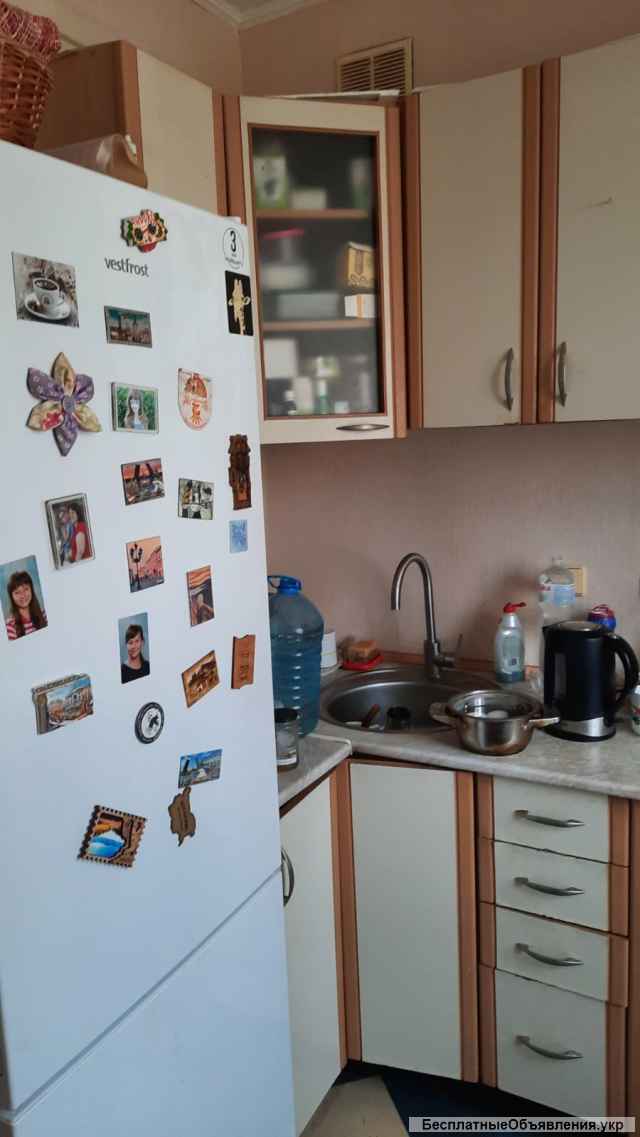 Шевченковский р-н. Нивки. Продам однокомнатную кв-ру. ул. Ружинская 11.