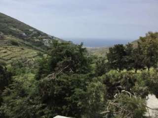 Традиционный дом расположен в тихом районе