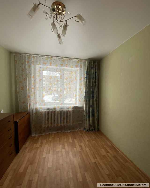 3х комн. квартира на ул. Безыменского 7.в хорошем сост. Свободна. Середина.