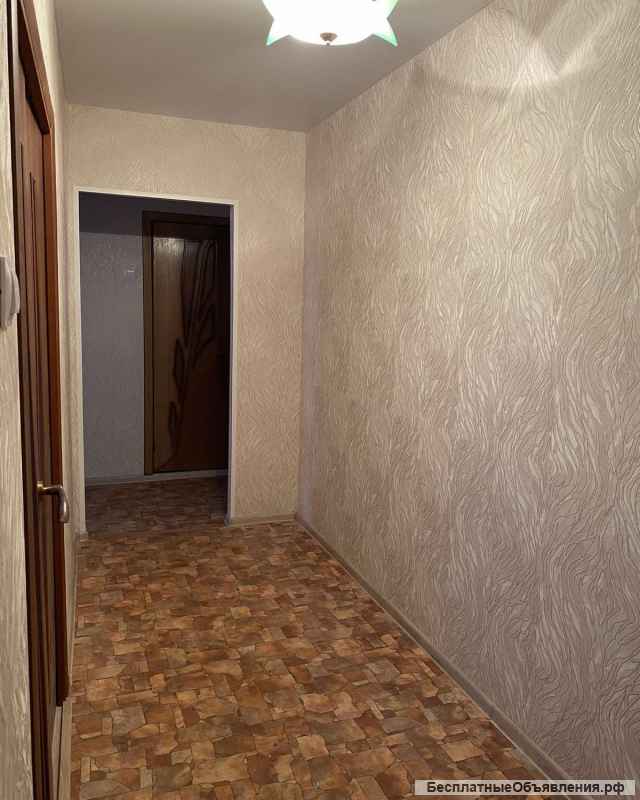 3х комн. квартира на ул. Безыменского 7.в хорошем сост. Свободна. Середина.