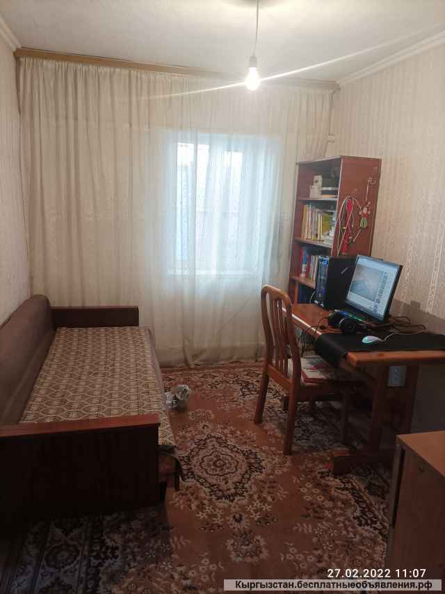 Дом, в начале с. Ново-Павловка, по трассе