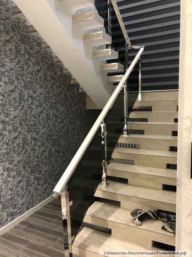 Перила из нержавейки и стеклянные перилы