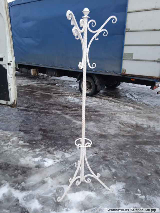 Вешалка напольная металлическая кованая В-6