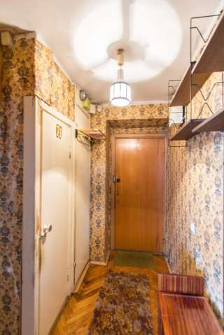 Двухкомнатная квартира 39 кв м, кухня 8 кв м, ул Жигулевская 10