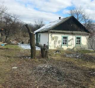 Дом 42 м2 на участке 17 соток Россия, Ростовская область, Донецк, ул.Весёлая.