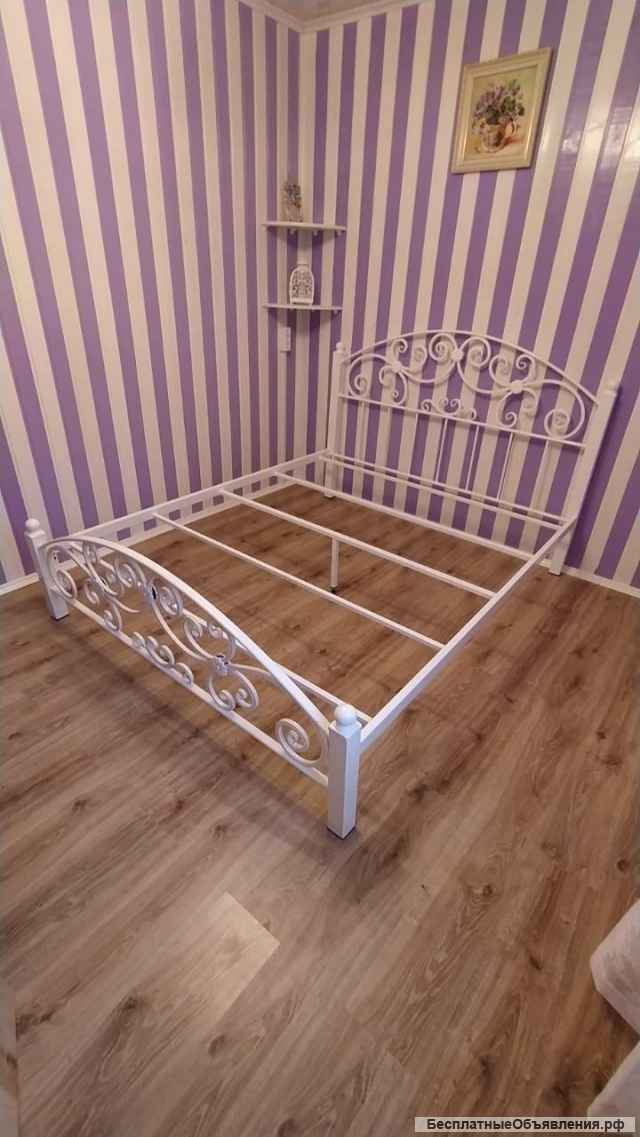 Кровать кованая металлическая КА