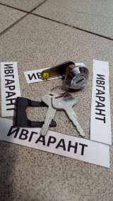 Замок двери Komatsu