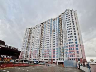 2-комнатная квартира, 80 кв.м., ул. Черниговская