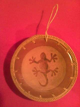 Декоративная тарелка "Ящерка"