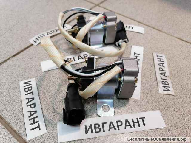 600-815-8940 Реле стартера 600-815-8940