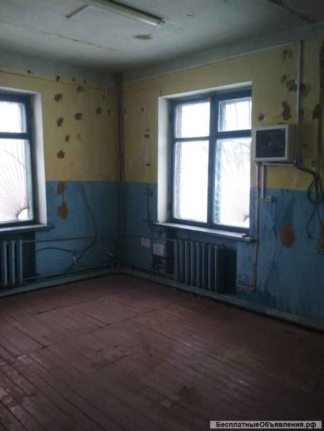 Встроенное нежилое помещение в с. Россошь