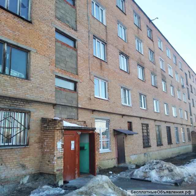 Комнату 12 кв.м. в 4-комнатной квартире