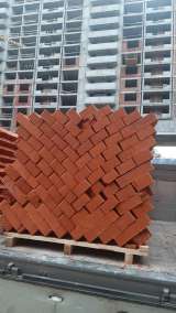 Кирпич разных видов и производителей