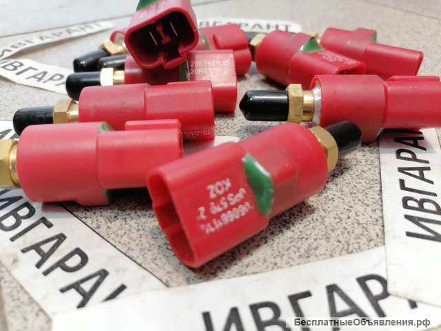 2060661130 Датчик Komatsu 2060661130