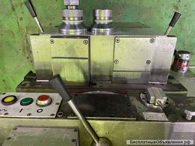 Широкоуниверсальный фрезерный станок фу251