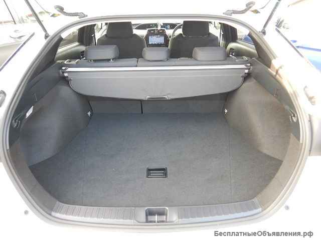 Toyota Prius ZVW55 2017г