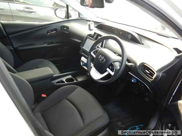 Toyota Prius ZVW55 2017г