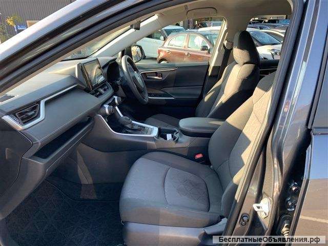 Toyota RAV4, 2019 г AXAH52