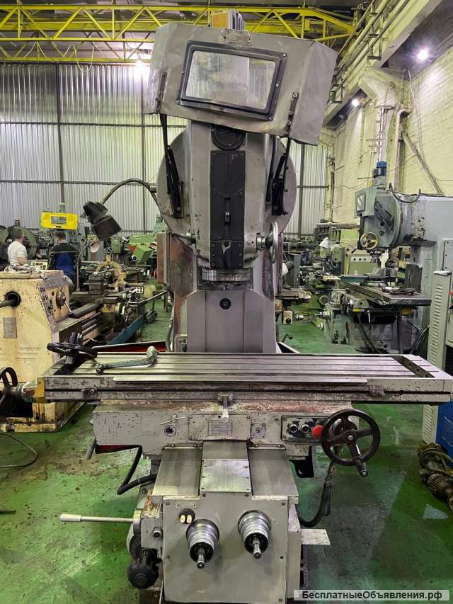 Вертикальный фрезерный станок 6Р13