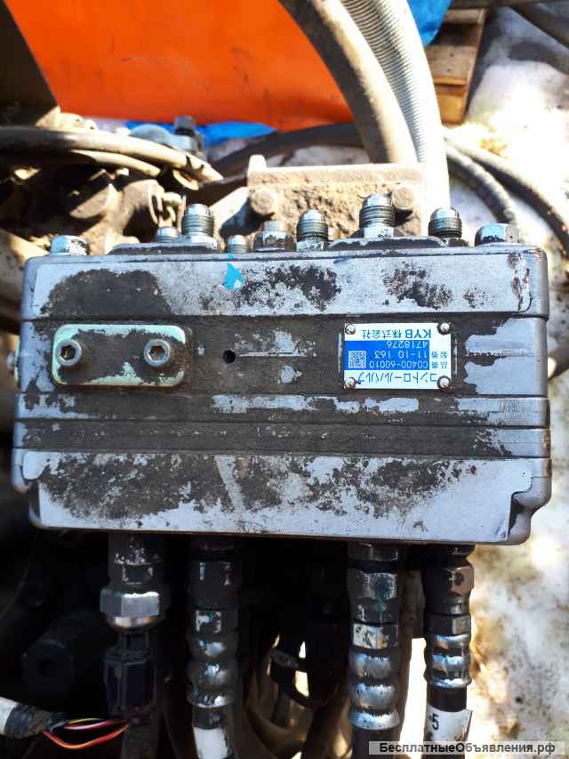 Гидрораспределитель Hitachi zx 450-3