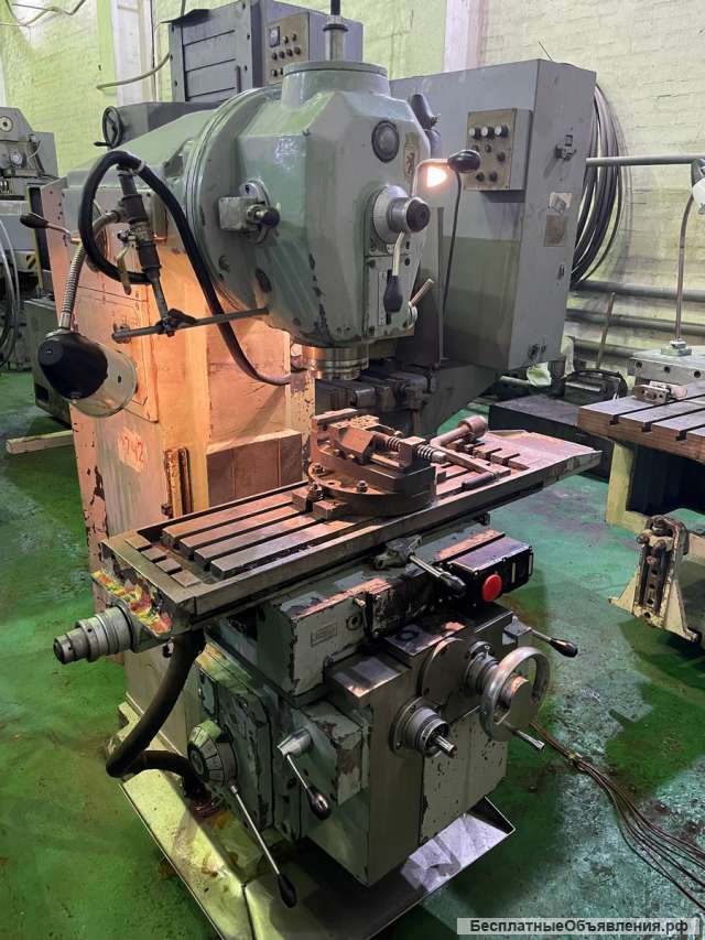 Вертикальный фрезерный станок 6р10