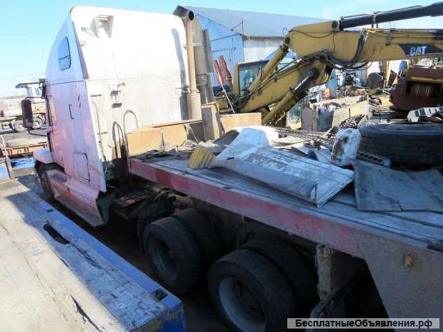 Тягач Freightliner ST, 6х4, два спальника