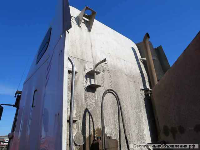 Тягач Freightliner ST, 6х4, два спальника