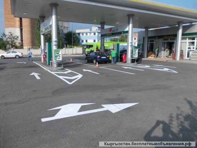 Дорожная разметка светоотражающая, холодный пластик