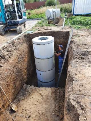 Прокладываем канализацию и водопровод