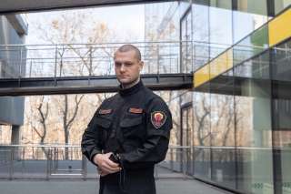 Охранник в супермаркет