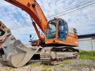 Doosan DX300LCA б/у экскаватор гусеничный 30 тонн