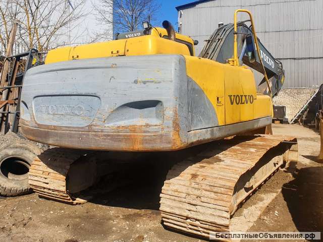 Volvo EC210B LC б/у экскаватор гусеничный 22 тонн