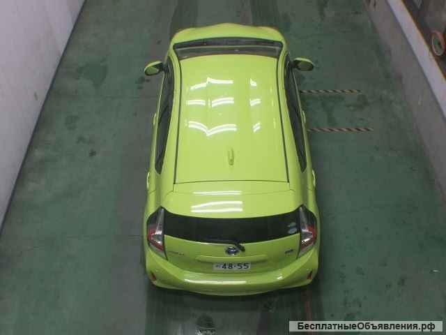 Хэтчбек гибрид Toyota Aqua кузов NHP10 модификация G гв 2019 пробег 78 т.км лайм Lime желтый зеленый