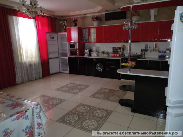 Большой два дома из бизнеса