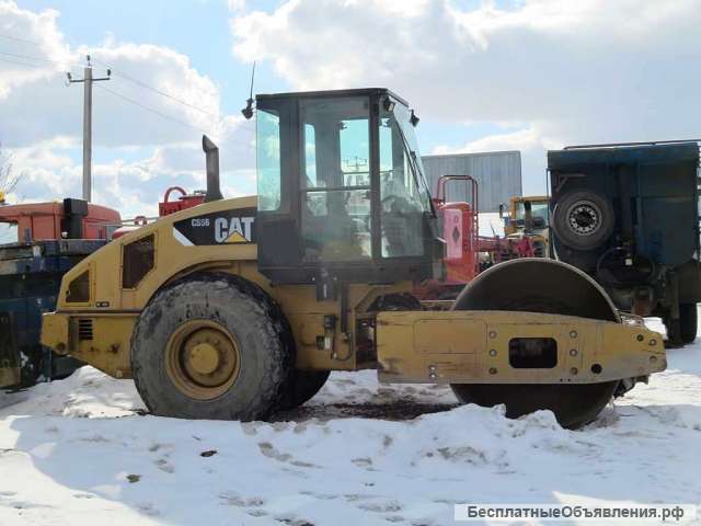 Грунтовый каток CAT CS56, 2012 г, 4800 м/ч, полный привод