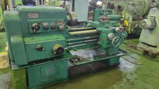 Токарный винторезный станок 1к62. РМЦ 750 мм