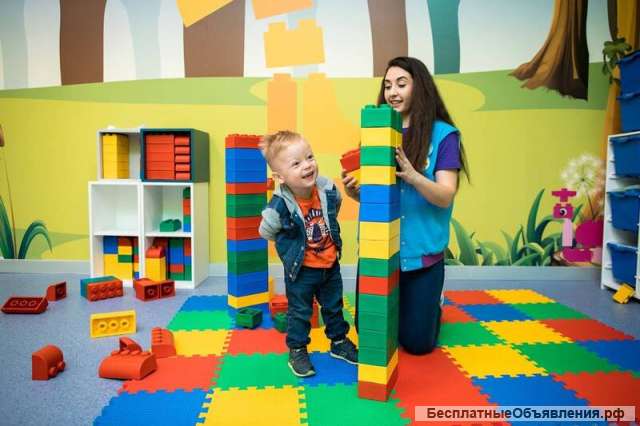 Работник игрового зала в детский ресторан/ Постоянная работа