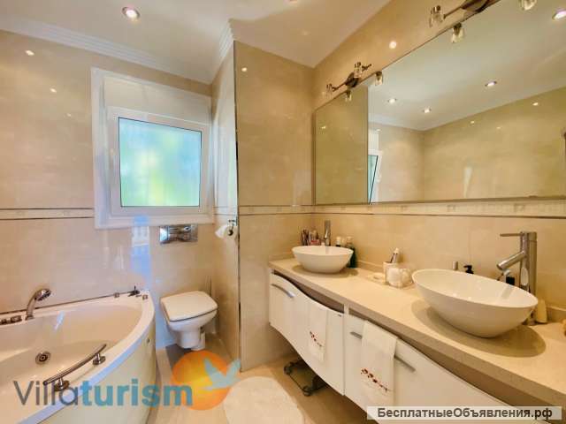 Роскошная вилла на берегу моря