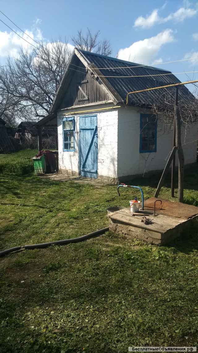 Дом 40кв м. Участок 9 сот.