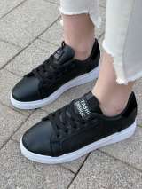 Кроссовки женские