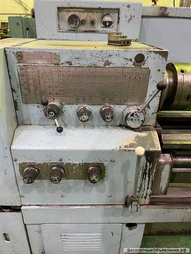 Токарный винторезный станок 16к20. РМЦ 1000 мм
