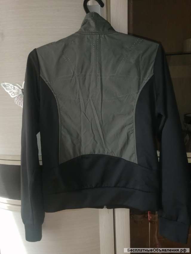 Куртка Adidas 42-44
