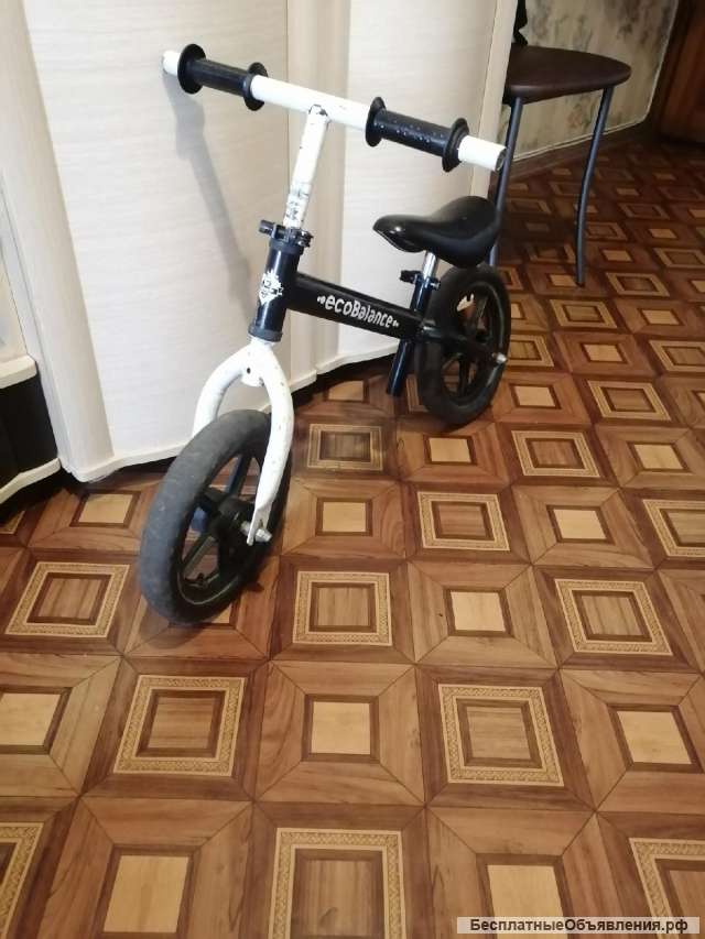 Беговел 64см