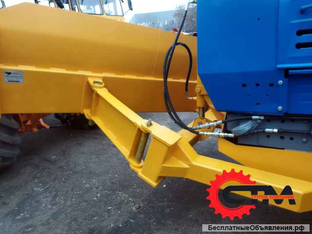 Трактор Т-150 с отвалом