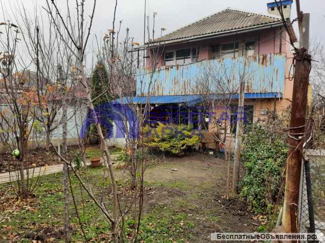 Просторный двухэтажный блочный дом