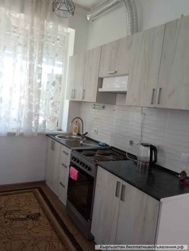 Коттедж на Иссык-Куле, Чолпон-Ата, 191 кв.м., 4 сотки, 3 этажа