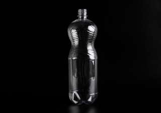 Пластиковая бутылка лучшее решение для розлива воды с газом и бе
