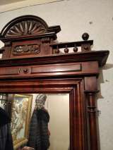 Старинное большое зеркало