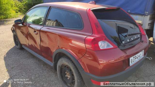 Легковой автомобиль VOLVO C30, 1,6 л, цвет красный. Адрес: Ульяновская область, г. Ульяновск, Моско